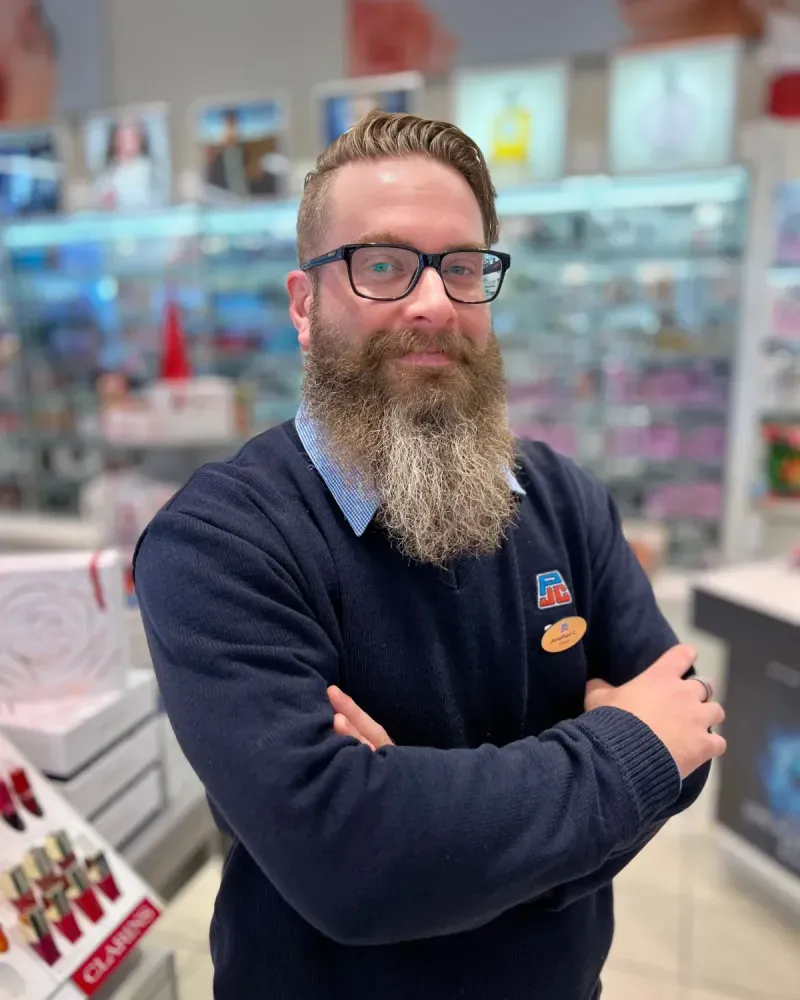 Jean Coutu L'Ile-Perrot branch manager Jonathan Carrier inside the pharmacy.